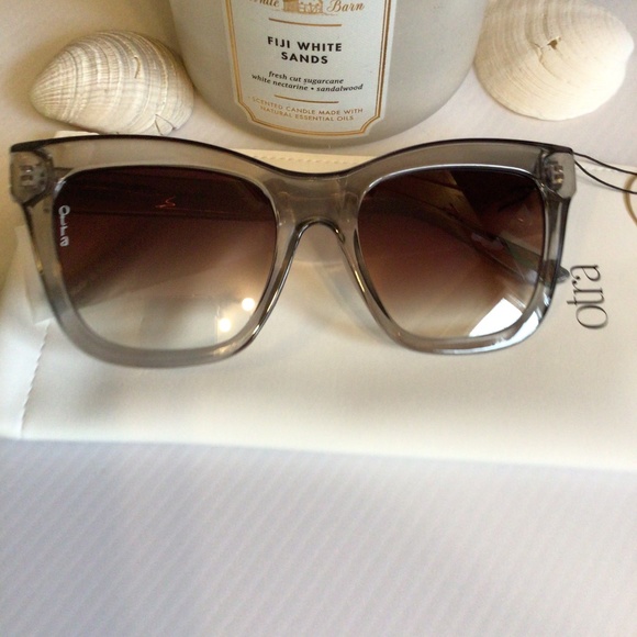 New! OTRA grey crystal Sunnies